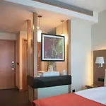 Ξενοδοχείο Movenpick 5*