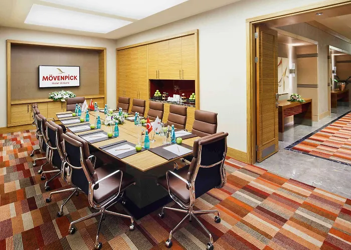 מלון Movenpick 5*